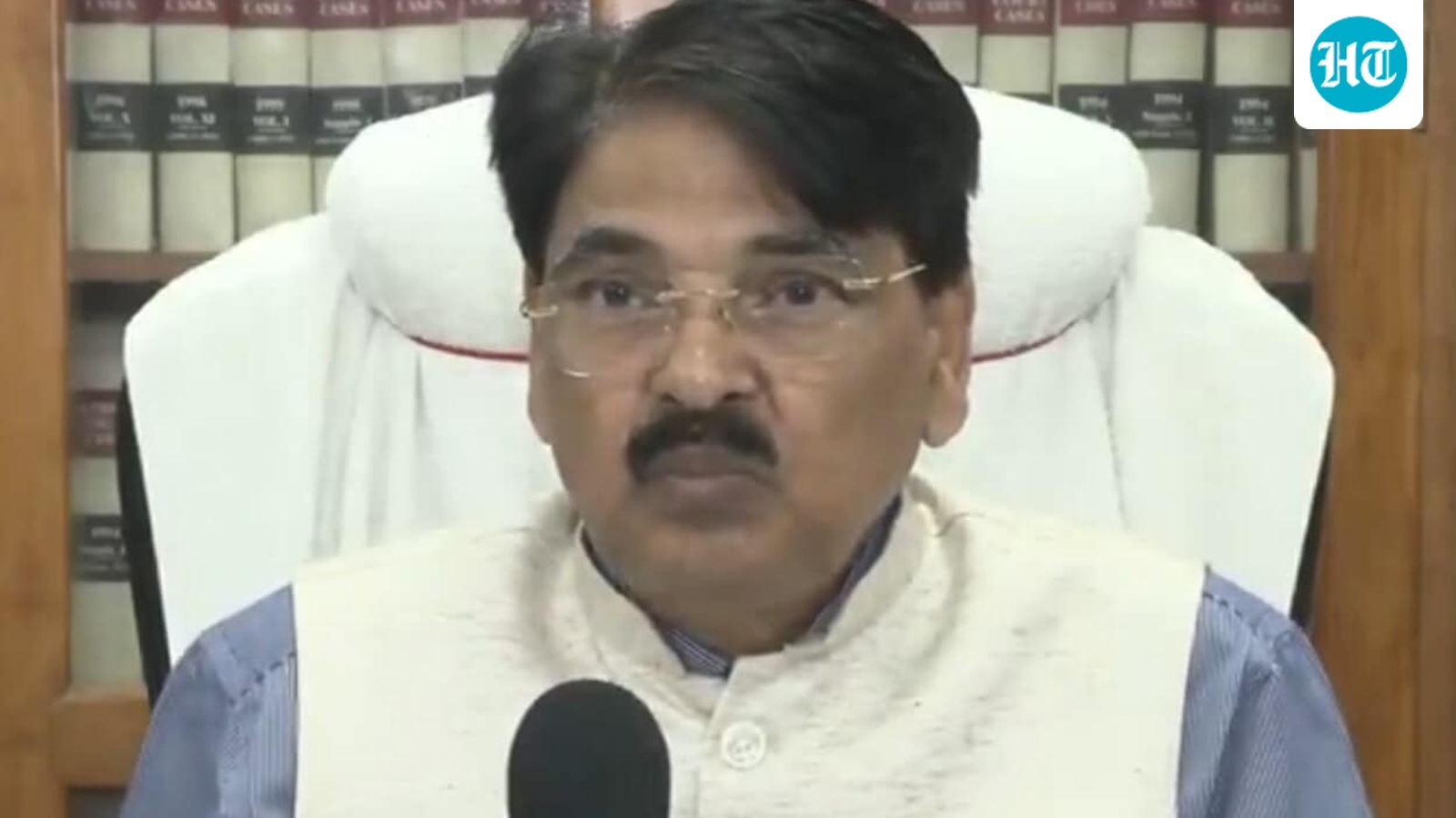 परिवार से जुड़ी नियुक्तियां, फंड का हेरफेर: मनन मिश्रा पर बीसीआई के सह-अध्यक्ष का आरोप